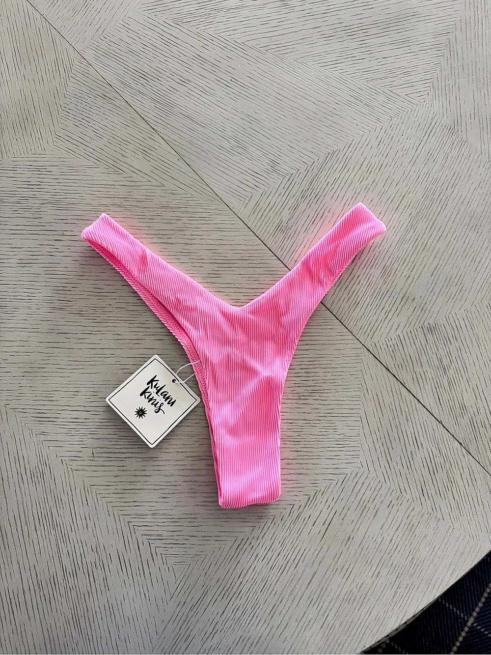 Kulani Kinis Y Cheeky Bikini Bottom - Fairy Floss Pink Medium NWT